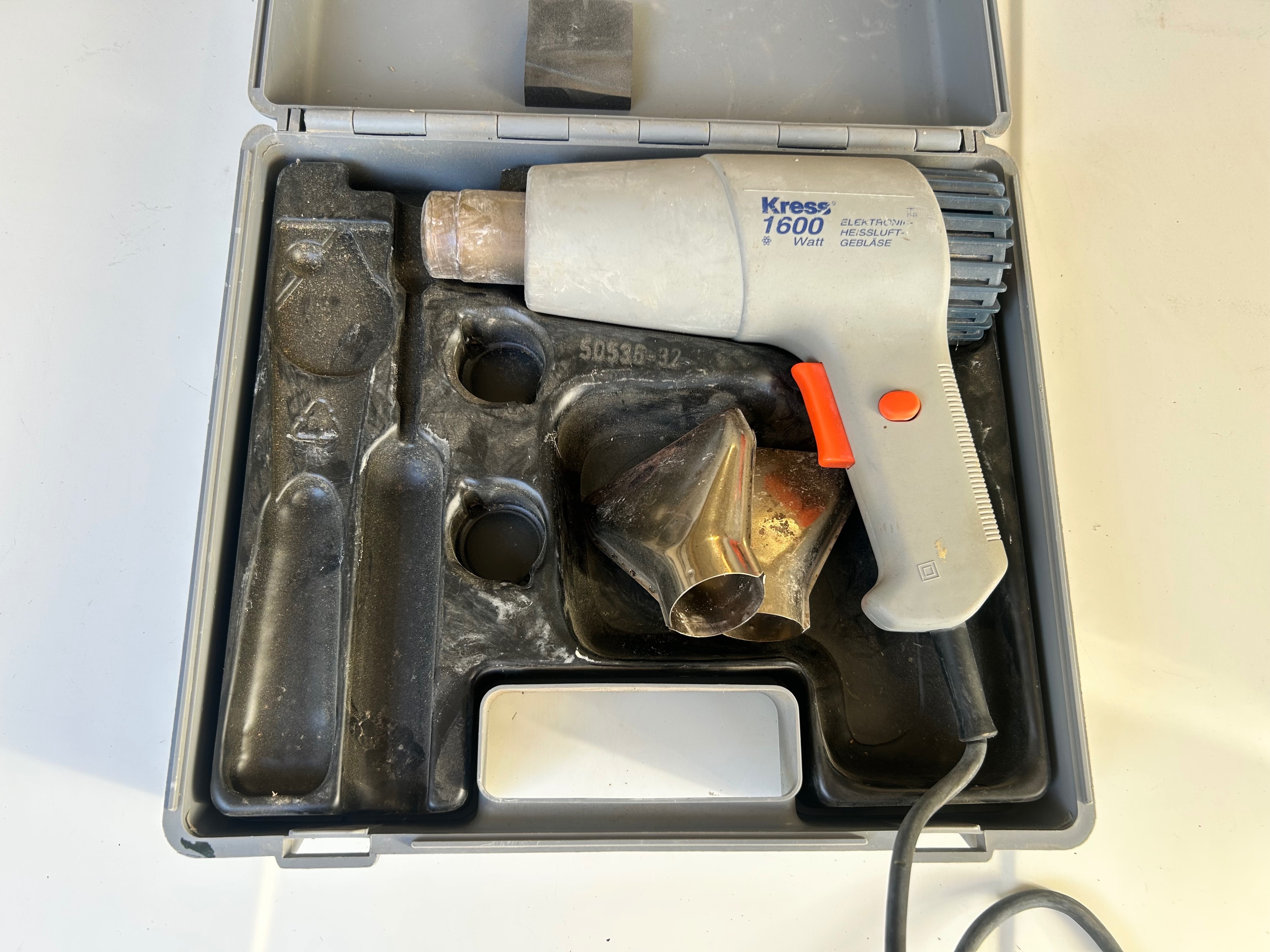 Elektronisch Heteluchtpistool in koffer 1600 watt – foto 1
