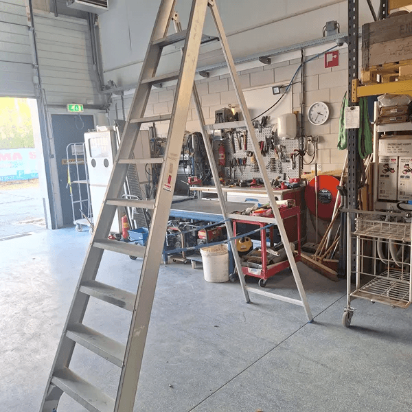 Trap met bordes en met 9 treden – foto 1