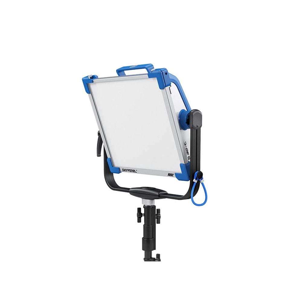 Arri Skypanel S30-C — de standaard in zacht licht, compact formaat – foto 1