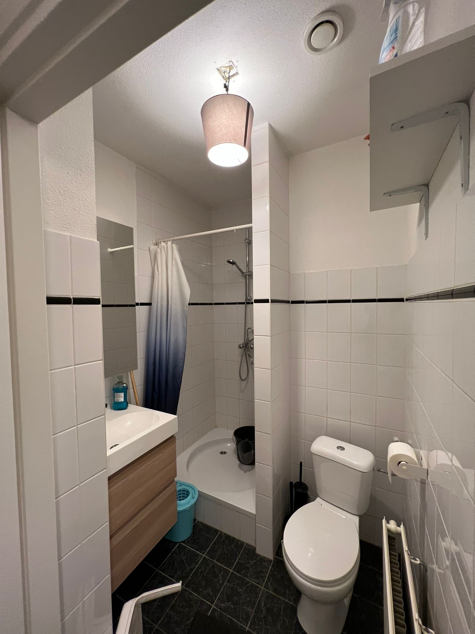 Lichte, gerenoveerde appartement in rustige woonwijk – foto 15