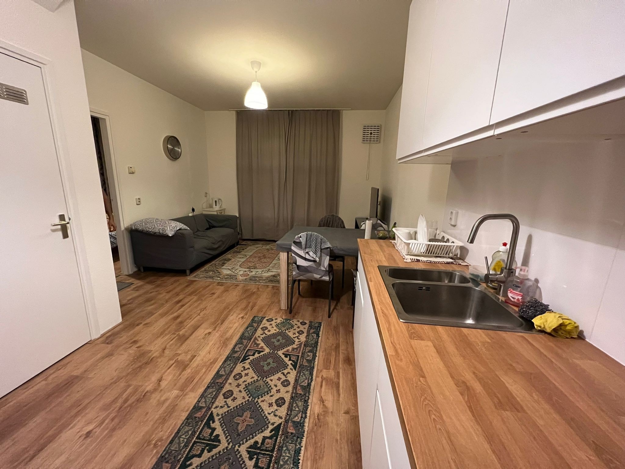 Lichte, gerenoveerde appartement in rustige woonwijk – foto 16