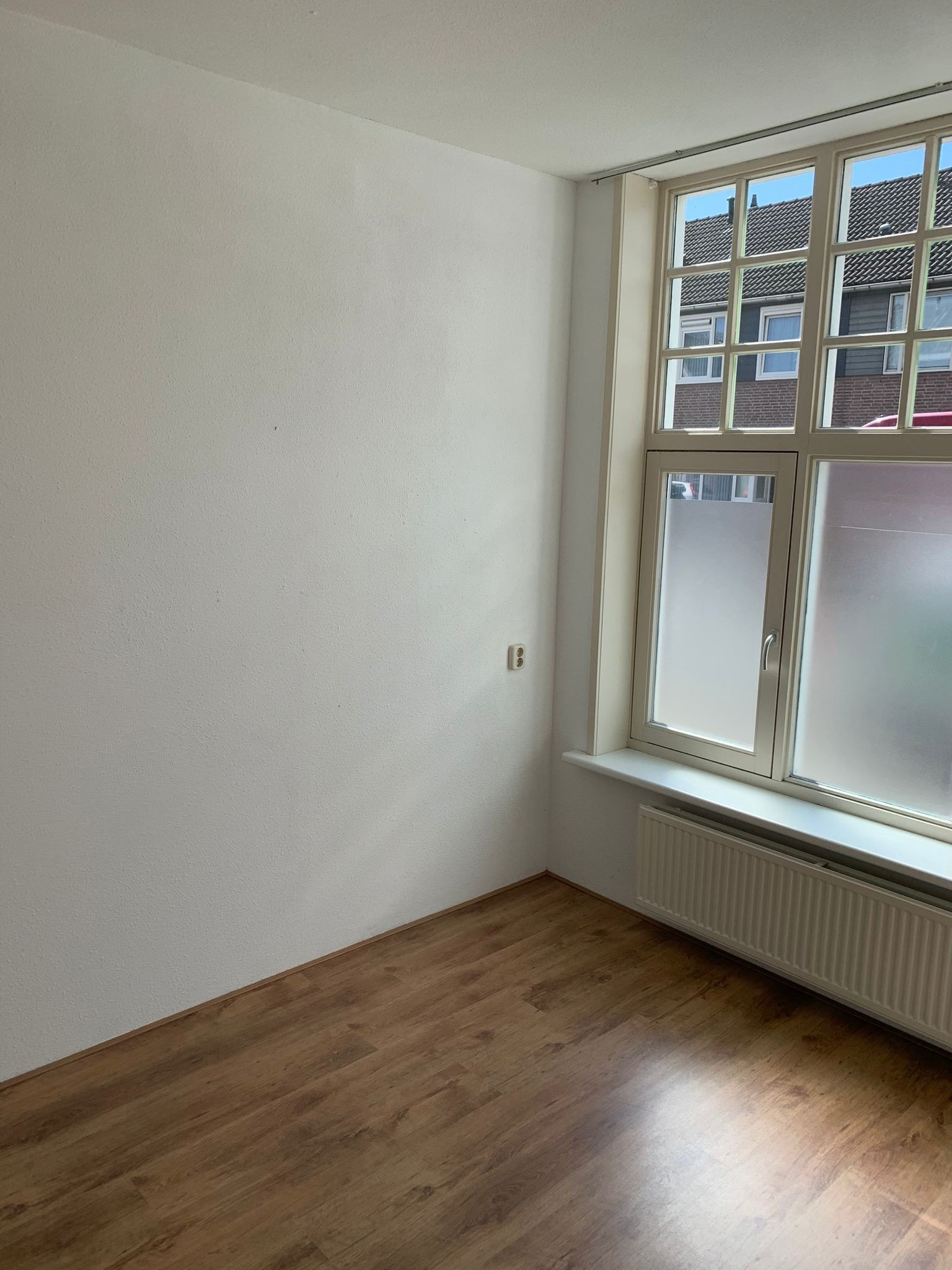Lichte, gerenoveerde appartement in rustige woonwijk – foto 8
