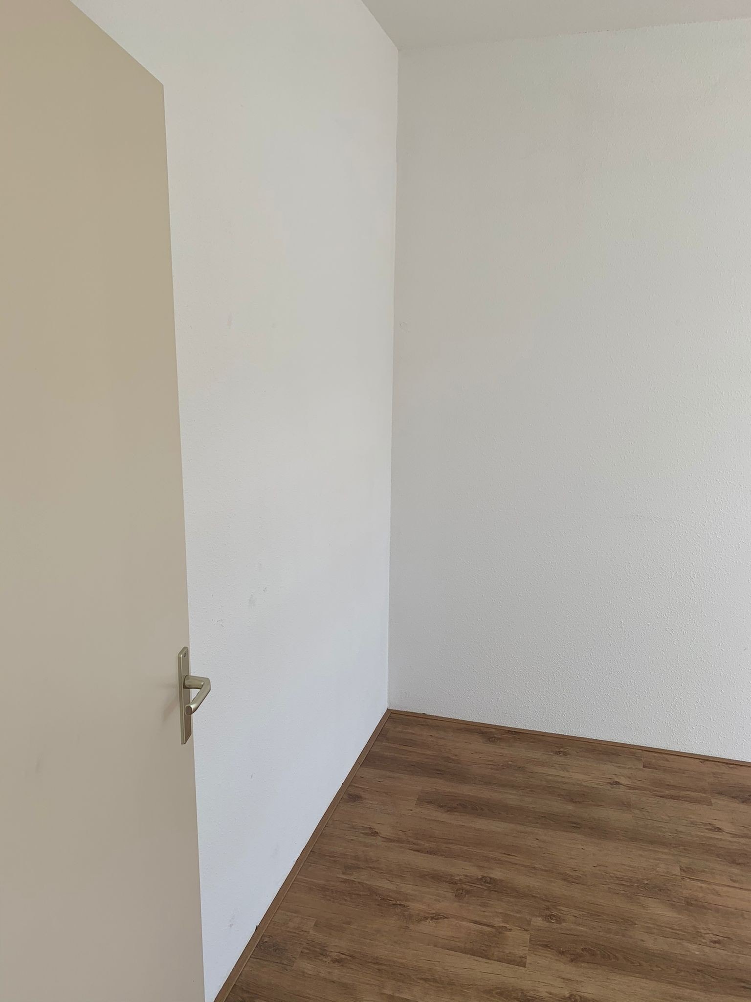 Lichte, gerenoveerde appartement in rustige woonwijk – foto 6